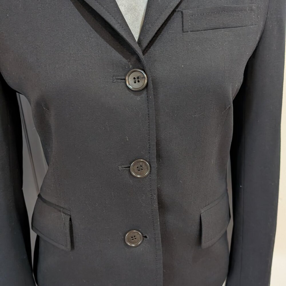 Theory Blazer Size 4 Black with pockets